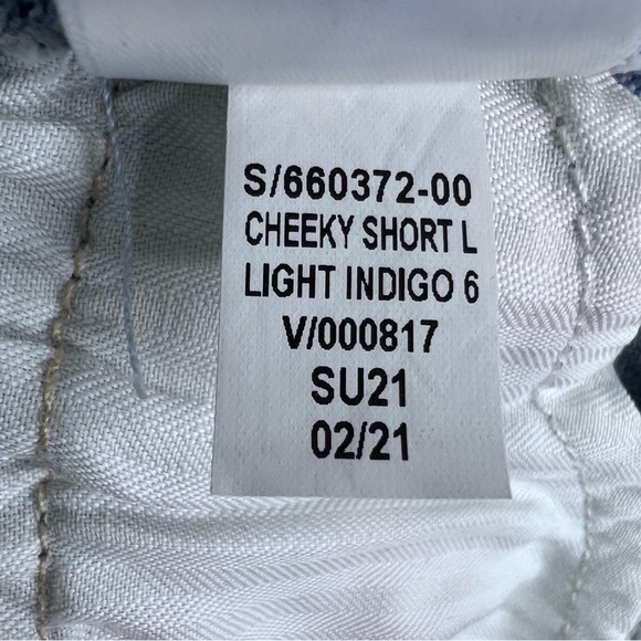 Gap High Rise Cheeky Distressed Denim Jean Shorts Size 29 Casual - Picture 11 of 13